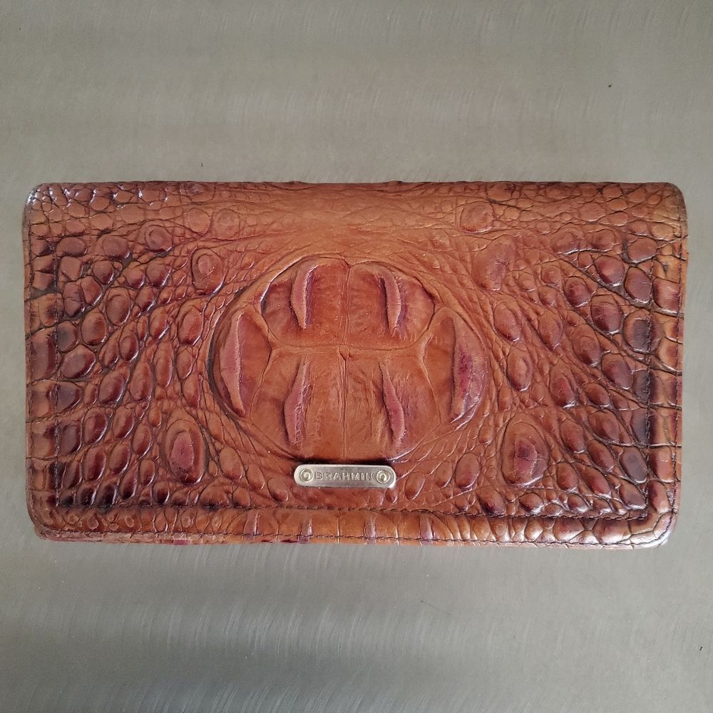 Brahmin Pecan Brown Leather Alligator Croc Embossed Bifold Wallet Zip Pockets